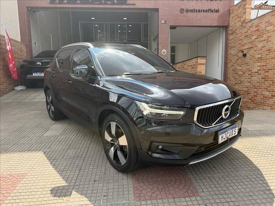 VOLVO XC40 2.0 T5 GASOLINA MOMENTUM AWD GEARTRONIC